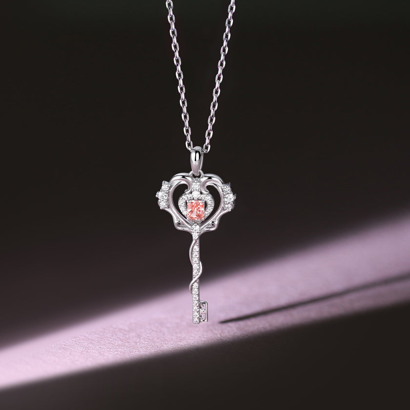 Customized Gift Key 18K Gold Diamond Necklace