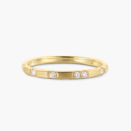 Harmonious Encounter 18K Gold Curved Diamond Ring