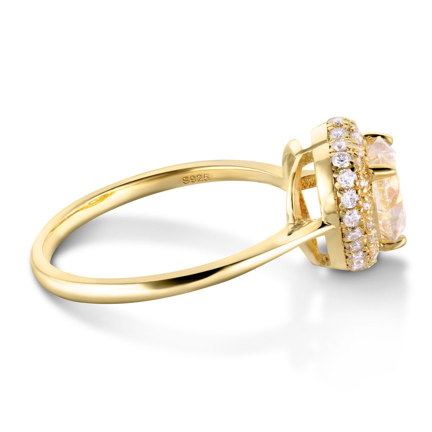 Glowing Embrace 18K Gold Diamond Ring