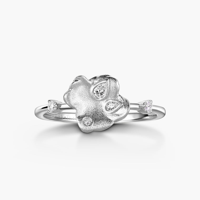 Lettuce 18K Gold Diamond Ring