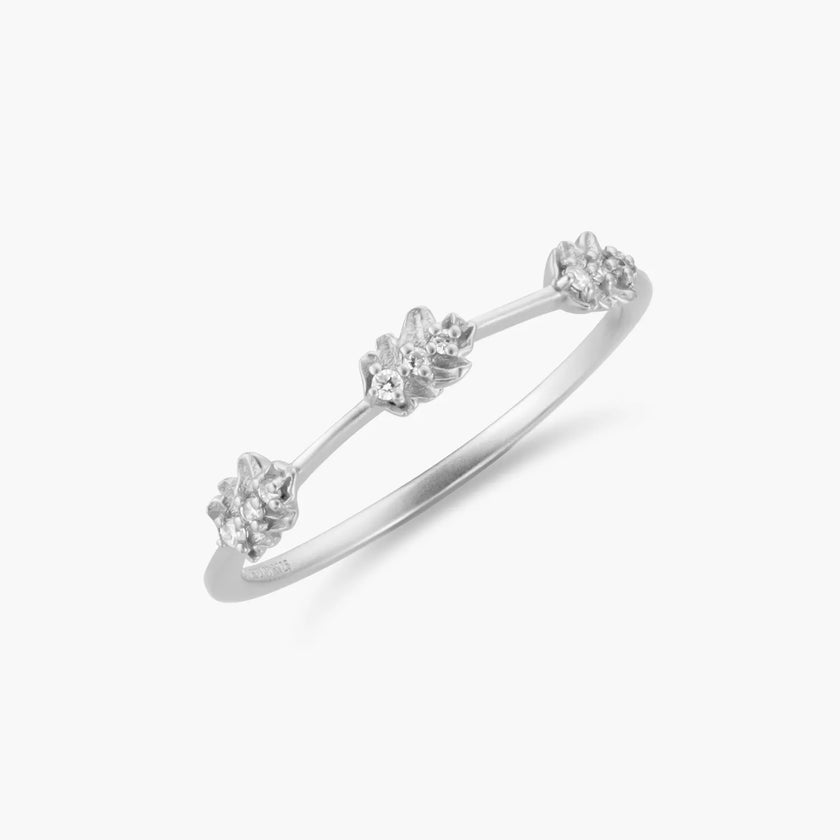 Oak Leaf 18K Gold Stackable Diamond Ring