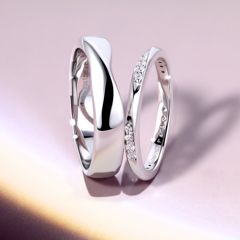 Entwined Vines Men's 18K Gold Band Ring