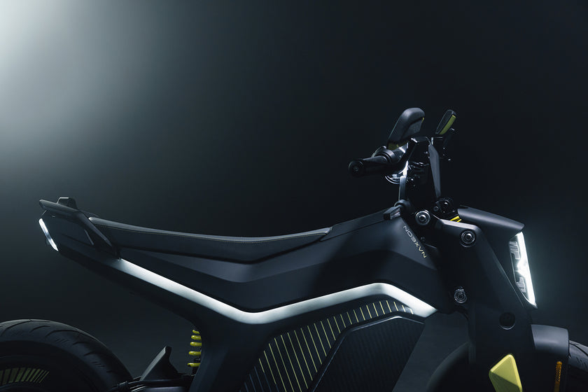 NAXEON I AM. E-Moto