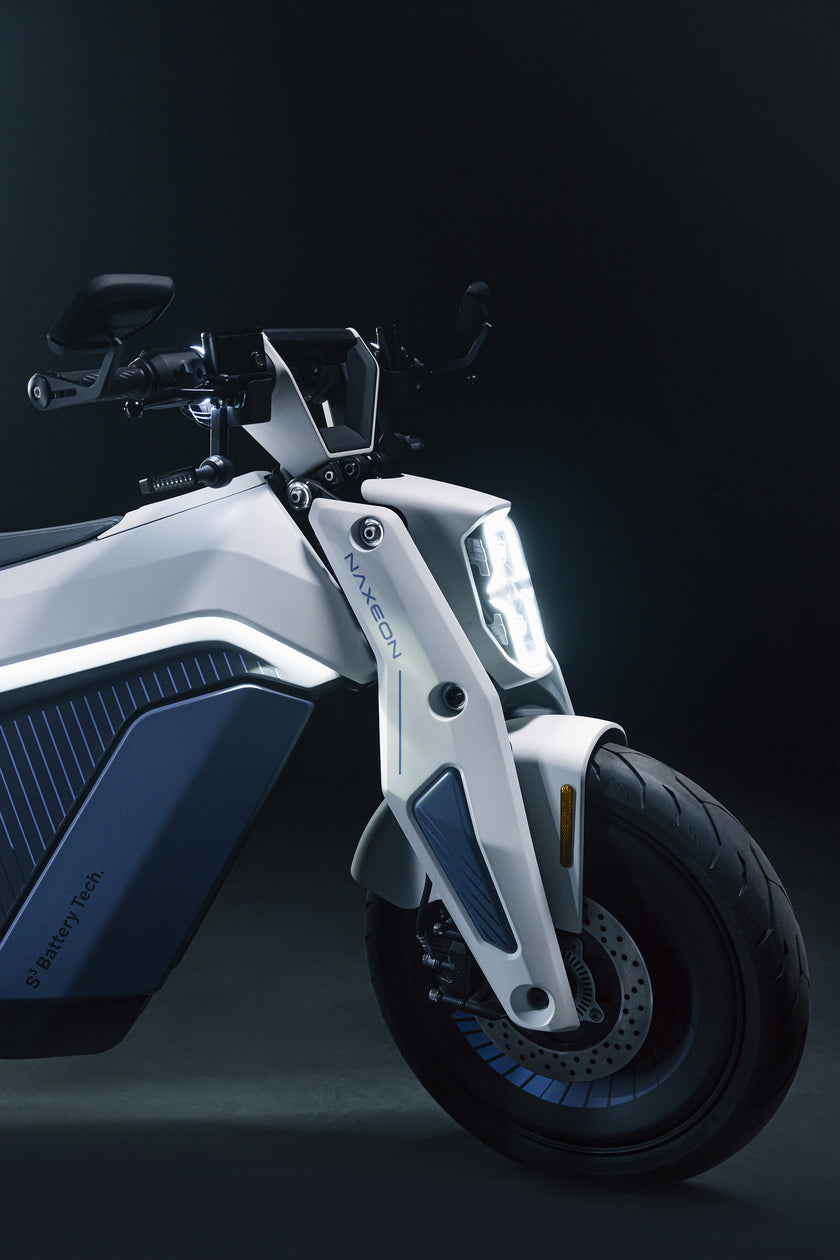 NAXEON I AM. E-Moto